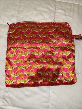 Silky cheetah laptop case